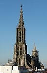 צריח המינסטר של אולם, צריח הכנסייה הגבוה בעולם (161 מטר)