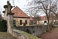 Schloss Friesenhausen, Schlossgrabenmauer