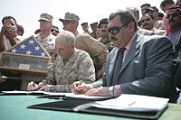 1 сентября 2008 года в Рамади на церемонии подписания соглашения о передаче контроля над провинцией Анбар иракским властям.