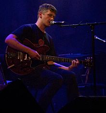Ryder-Jones at Islington Assembly Hall in 2006
