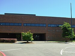 Douglas McKay High School Oregon.JPG