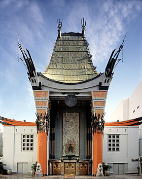 A frente do Grauman's Chinese Theatre.