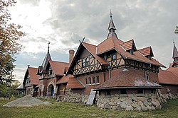 Humboldt Park Stables and Receptory.jpg