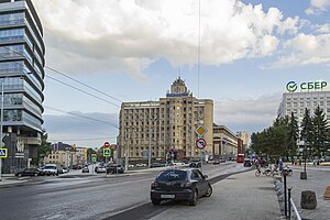 Здание Нижполиграфа и Сбербанка на улице Варварской