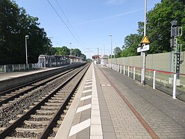 Die Bahnsteige des Bahnhofs Zeppelinheim