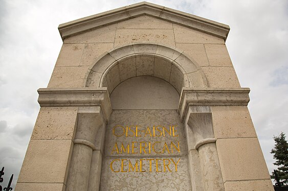 Oise-Aisne-amerika Tombejo kaj Memorial 1.jpg