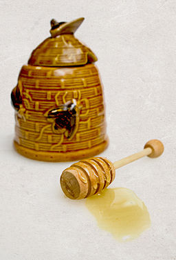 Old Honey Pot (6740954363)