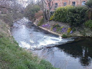 Afon Witham yn Grantham