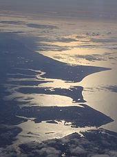 Вид с высоты на остров Портси (остров, на котором расположен Портсмут) и соседний остров Хейлинг.