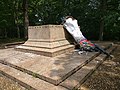 O pedestal do monumento a Jackson e Lee logo de ser retirada a estatua en 2017.