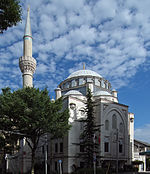 Tokyo Mosque, built in Ottoman style Tokyo Camii 2009.jpg