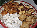 Vianočné koláče – orechové cookies, medovníčky, linecké pečivo, vanilkové rožteky