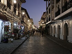 Vigan Heritage Village Calle Crisologo-Gen Luna south sunset