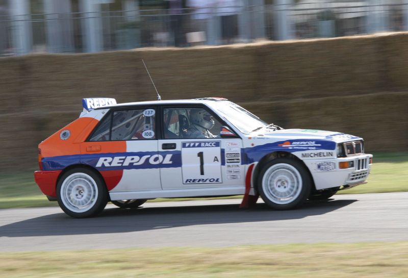 Integrale 16v In 1988 Lancia gained 10 victories out of 11 rallies and the