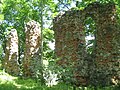 Ruine der Ordensburg in Alūksne (Marienburg)