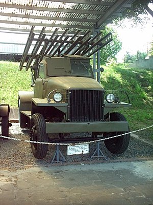Kaćuša BM-13 na podvozju kamiona Studebaker US6