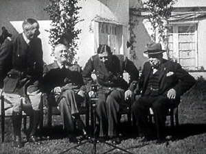 Charles de Gaulle sits down with rival Henri G...