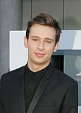 Flume ARIA 2013 (cropped).jpg