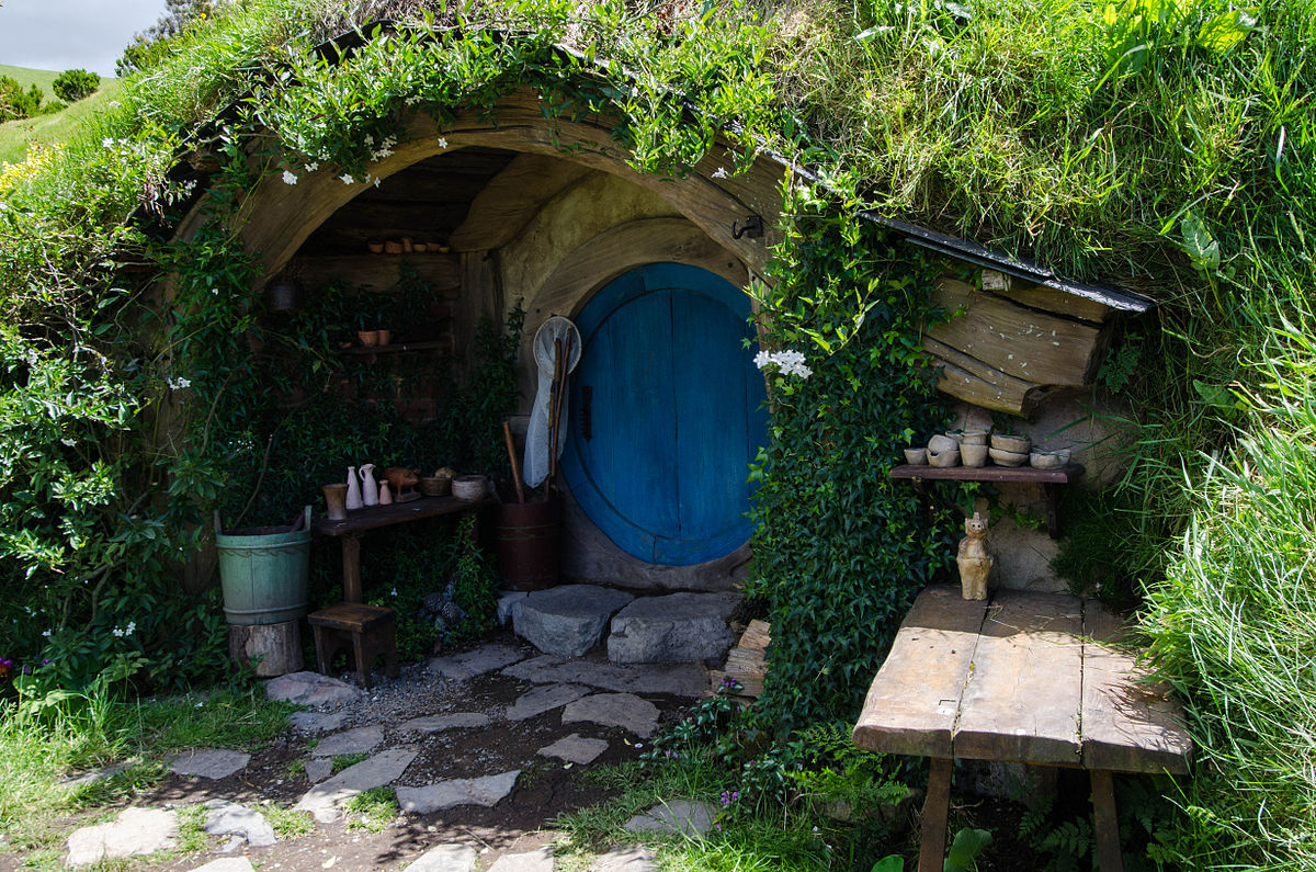 Hobbit Hole.jpg