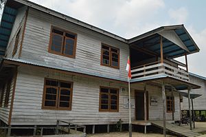 Kantor petinggi Linggang Muara Mujan