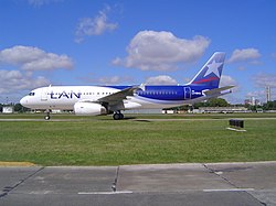 Ein Airbus A320-200 der LAN Argentina