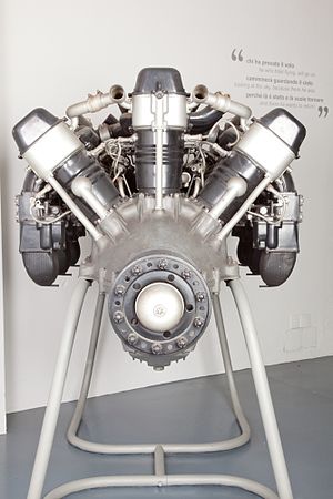 Motore Isotta Fraschini Asso 750 041 Museo scienza e tecnologia Milano.jpg