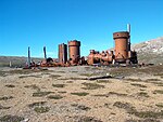 Juni 2015: Reste einer Dampfmaschine in Ny-London, Spitzbergen