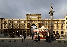 Palazzo dell'Arcone di Piazza, Florence Piazza della Repubblica, Palazzo dell'Arcone di Piazza, dopo restauri 2022.jpg