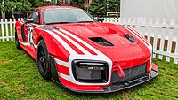 Porsche 935 в саду Лондон-Конкурс