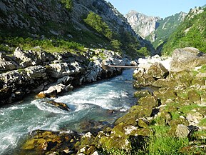 La rivière à Cabrales.