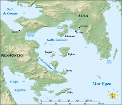 La isla en el golfo Sarónico