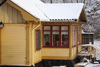 Huvudbyggnad, veranda.