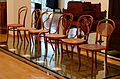 28 novembre 2012 Des chaises pour le bistro