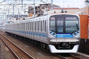 東西線で運用される05系 （2020年10月 行徳駅）