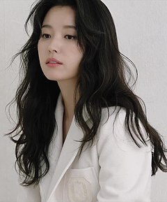 Han Hyo-joo (2021)