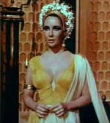 Elizabeth Taylor in Cleopatra 2.jpg