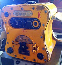 BC-778 "Gibson Girl" radio transmitter. GibsonGirlSurvivalRadio.agr.jpg