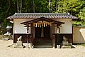 国分神社境内の森本神社