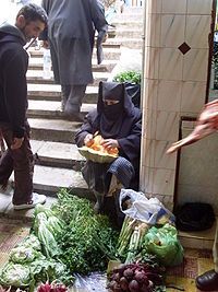 Mujer en un mercado de Marruecos