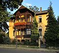 Mietvilla mit Einfriedung