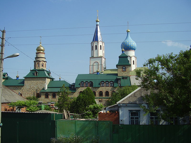 http://upload.wikimedia.org/wikipedia/commons/thumb/2/27/Timashevsk.monast..JPG/800px-Timashevsk.monast..JPG