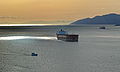 Burrard Inlet při západu Slunce. Foceno z Prospect Point ve Stanley Parku