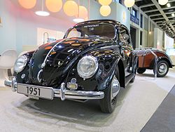 Volkswagen Type 1 (1951) z przyczepą Westfalia Wolfsburg (1958)