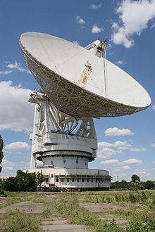 The 70 meter antenna at Yevpatoria 70-m antenna P-2500 (RT-70).jpg