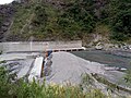 卑南上圳上里攔河堰，目前已臨時土堤加高以防止下游的麥德姆颱風災害工程遭沖毀