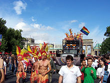 Berlin Pride CSD Berlin 2007 - Partytruck 1.jpg