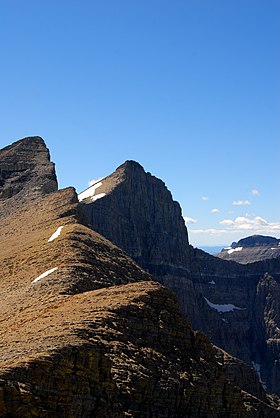 Cracker Peak kaj Monto Siyeh de Skyline.JPG