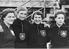 Wanda Flakowicz EM 1938 (medaljörer kulstötning damer: fr vä , Wanda Flakowicz (brons), Gisela Mauermayer (silver), Schröder (guld), Helma Wessel (4.e)