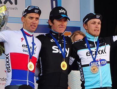 Podium de l'édition 2015 du Grand Prix E3 : Zdeněk Štybar (2e), Geraint Thomas (1er) et Matteo Trentin (3e).