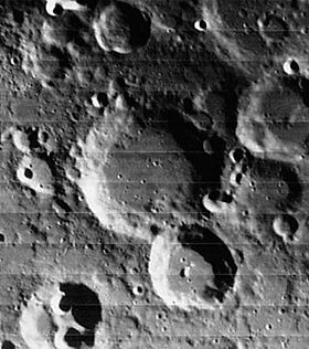 Снимок зонда Lunar Orbiter - IV.